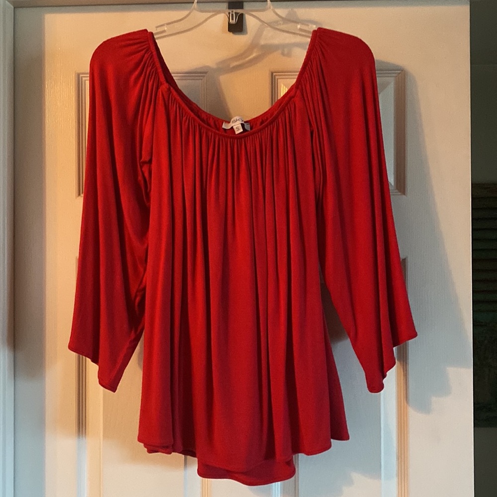 SKY top (New (no tags) never worn) ❤️🎀🇺🇸